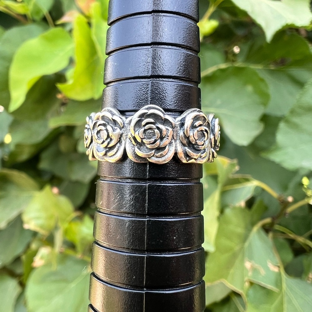 Flower ring